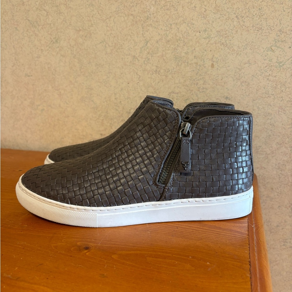 HS Trask Lora Women's Woven Leather High-Top Sneaker Side Zip Bootie Size 7